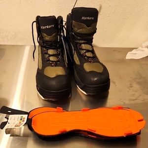 NWT Sz 10 Korkers Greenback Walding Boots